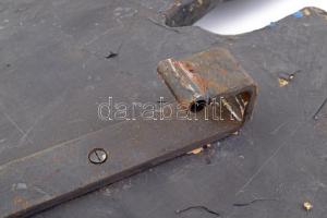 Fáklya falidísz. Fa, poliuretán, papírmasé, festett, falra erősíthető, m: 108 cm /// SZEMÉLYES ÁTVÉT...