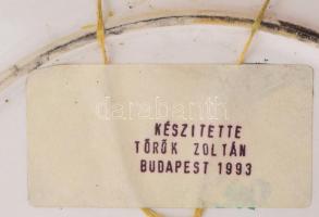 1993 Török Zoltán Budapest, 2 darab festett falitál, kopással, d: 24 cm