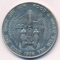 India 1976. 50R Ag "FAO - Ételt és munkát mindenkinek" T:AU kis patina India 1976. 50 Rupees Ag "FAO - Food and Work for All" C:AU small patina Krause KM#257