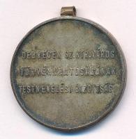 ~1910-1920. "Debreceni Sz. Kir. Város Törvényhatóságának Testnevelési Bizottsága" aranyozott bronz díjérem (34mm) T:XF patina