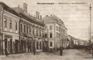 Máramarossziget Rákóczi street with court