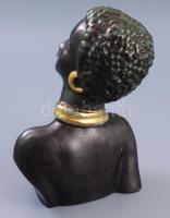 Izsépy Margit: Afrikai nő. Kerámia, jelzés nélkül, kis mázhibával, m: 24 cm