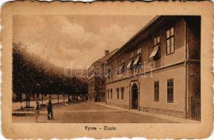 Tuzla, street view (fl)