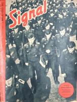 [Folyóirat] Signal. Főszerkesztő: Wilhelm Reetz. Megjelenik 14 naponként. 4. évfolyam, 9. szám. (1943. májusi 1. szám.) [Német-magyar nyelvű, illusztrált háborús folyóirat.] Berlin, 1943. Deutscher Verlag und Druckerei. Folio. 39 + [1] p. A Berlinben szerkesztett, német szerzők által írt, a németek által megszállt országokban és a németekkel szövetséges országokban terjesztett, gazdagon illusztrált, kétnyelvű háborús propaganda folyóirat értelemszerűen a tengelyhatalmak háborús felkészültségét méltatja, gondosan megszűrt háborús riportok bemutatásával, lapszámról lapszámra növekvő mennyiségű geopolitikai elemzéssel. A belív nyolc oldala színes felvételeket tartalmaz. Jelen lapszám a tengeri hadviselésre fókuszál, méltatja Japán hadi potenciálját, és dicsőséges pillanatfelvételeket közöl a keleti frontról. A lapszám geopolitikai elemzései Európát, mint két oldalról ostromlott: a spekulatív tőke által irányított Egyesült Államok és a bolsevik terror által irányított Szovjetunió kettős veszedelmétől fenyegetett kontinenst mutatja be, ahol a német fegyverek Európa függetlenségéért harcolnak. Békés ellenpontot képvisel a németek által megszállt Párizs fürdőéletéről való beszámoló, a magyar anyagot pedig a magyar haditudósítók munkájáról készített fotóanyag jelenti. Lapszámunkban a németül közölt terjedelem egyetlen cikkre korlátozódik. Példányunk fűzése meglazult. Fűzve, kétszínnyomású, illusztrált, enyhén sérült, enyhén hiányos kiadói borítóban.