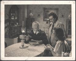 cca 1940, 2 darab mozifotó, A Noszty fiú esete Tóth Marival + Orient expressz, sérültek, 24x30 cm