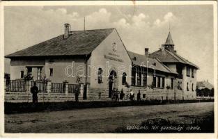 1943 Csongrád, M. kir. Téli gazdasági iskola. Bozó és Justin kiadása (szakadás / tear)