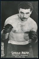 Papp László (Papp Laci) olimpiai bajnok ökölvívó fotólap autográf aláírásával sarkán gyűrődéssel / László Papp Olympic Champion boxer photo with his signature