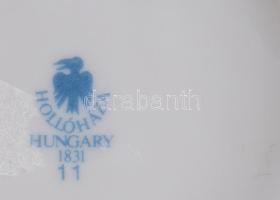 Hollóházi Szász Endre által tervezett dekorral díszített porcelán váza. Jelzett, minimális kopással,...