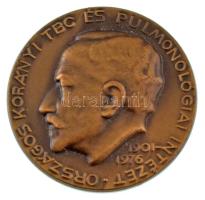 Reményi József (1887-1977) 1976. &quot;Országos Korányi TBC és Pulmonológiai Intézet - 1901-1976&quot; egyoldalas, öntött bronz emlékérem (40mm) T:XF