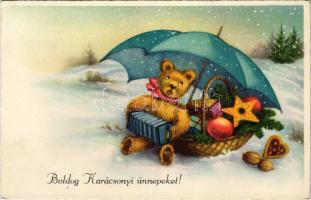 Boldog karácsonyi ünnepeket / Christmas greeting art postcard, teddy bear with accordion. BP. 2302-1.