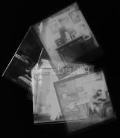 cca 1940-1950 Régi szobabelsők, bútorok, 7 db fotónegatív, 6×6 cm