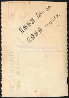 cca 1930 Katona kitüntetésekkel, karddal, vágott fotólap Balogh kisújszállási műterméből, 12×8 cm