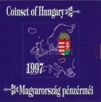 1997. 50f-200Ft (10xklf) "Magyarország pénzérméi" forgalmi sor dísztokban. A belső tokon a ragasztás részben elengedett. T:BU patina Adamo FO30