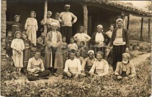 Macedonian folklore. photo (EB)