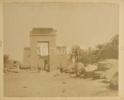 1896 Egyiptom, keménytáblás album 20 db nagyméretű fotóval, a képek többségén a luxori és a karnaki ...