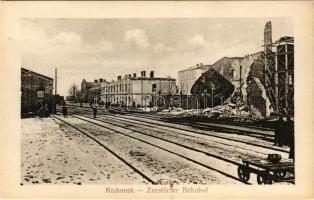 Radomsko, Nowo-Radomsk, Noworadomsk; Zerstörter Bahnhof. Aufnahme von Oberoffizial Niedermaier Nr. 69. M. 1916. / WWI military destruction, ruins of the railway station