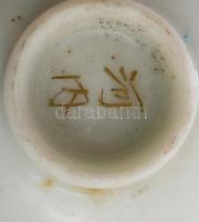 Japán porcelán katonai szakés csésze. cca 1940-1944, hadiszállítmányozás, zászló és cseresznyevirág ...