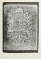 Mares Valéria: A Diósgyőri Papírgyár kétszáz éve. Bp.,1982, Közgazdasági és Jogi Könyvkiadó. Szövegk...