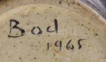 Bod Éva: Kaspó, 1965. Jelzett, repedéssel, m: 15,5 cm