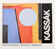 Kassák. A Magyar Nemzeti Galéria 1967-es kiállításának katalógusa, 283p, foltos lapokkal, gazdag fekete--fehér és színes képanyaggal illusztrált.