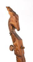 Gurza. Faragott kosfejes hangszer, vonójával, jó állapotban, h: 41 cm