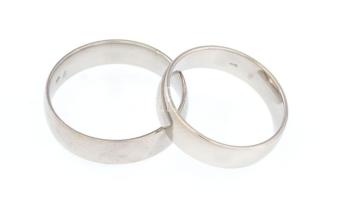 Ezüst(Ag) karikagyűrű, 2 db, jelzett, méret: 58, 52, nettó: 6,2 g