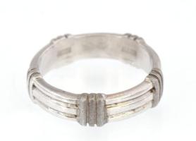 Ezüst(Ag) mentőöv gyűrű, jelzett, méret: 50, nettó: 3,3 g