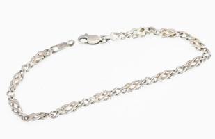 Ezüst(Ag) fantáziaszemes karkötő, jelzett, h: 19 cm, nettó: 4,5 g