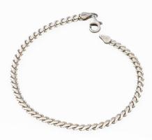 Ezüst(Ag) fantáziaszemes karkötő, jelzett, h: 21 cm, nettó: 9 g