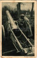 Az ágyú mellett / WWI Austro-Hungarian K.u.K. military, soldier with cannon (EB)