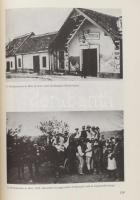 Ungarndeutsche Studien két kötete (magyarországi németek nyelvét, néprajzát bemutató kiadványok): We...