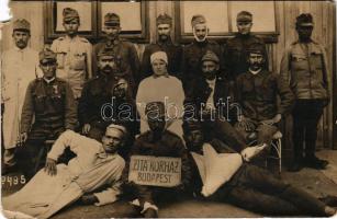 1917 Első világháborús sérült magyar katonák a budapesti Zita kórház előtt / WWI Austro-Hungarian K.u.K. military, injured soldiers in front of the military hospital. Salgó fényképész photo (b)