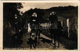 1939 Missionschwestern vom hl. Kreuz in Südamerika (Chile) / Missionary Sisters of the Holy Cross on horseback in South America (Chile) (EK)