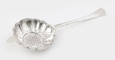 Ezüst(Ag) angol fazonú teaszűrő, jelzett, h: 19 cm, nettó: 85,5 g