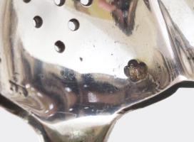 Ezüst(Ag) angol fazonú teaszűrő, jelzett, h: 19 cm, nettó: 85,5 g