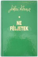 Jókai Anna: Ne féljetek. (Dedikált!) Bp., 2005, Széphalom Könyvműhely. Kiadói kartonált papírkötés. A szerző, Jókai Anna (1932-2017), a Nemzet Művésze címmel kitüntetett, kétszeres Kossuth-díjas és József Attila-díjas író- és költőnő által dedikált példány.