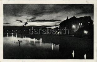 1937 Ungvár, Uzshorod, Uzhhorod, Uzhorod; Vecer na Uzi / Ung folyó este / Uzh river at night