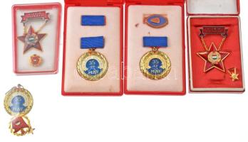 8db-os vegyes szocialista kitüntetés és jelvény tétel, több tokban, közte ~1970-1980. "MÁV Szolgálati Emlékérem - 35 év után" festett fém kitüntető jelvény (3x) T:XF