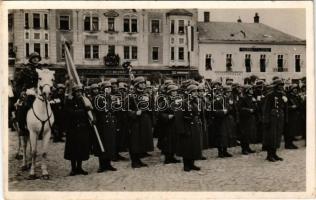 1938 Léva, Levice; bevonulás, Slavia, Bernát és Vörösmarty üzlete, gyógyszertár. Foto Hajdu / entry of the Hungarian troops, shops, pharmacy + "1938 Léva visszatért" So. Stpl (fl)