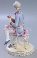 Hollóházi barokk zenész férfi figura, kézzel festett, jelzett, hibátlan, m: 22,5 cm