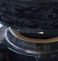 Zsolnay antik irizáló zöld mázas posztamens oroszlánkörmös lábazata és kaspó része. Mázas pirogránit...