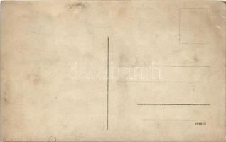 Budapest VII. Gambrinus étterem belső, söröző vendégek, tavaszi részvénysör reklám. Erzsébet körút 2...