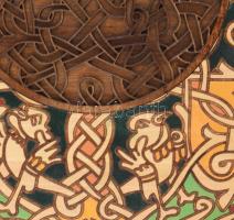 Falikép. Szerbia, faragott festett fa, középkori minta másolat. 38x38 cm A kép Áder János köztársasá...