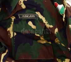 Terepmintás 56-os méretű katonai nadrág + 58-as méretű bélelt kabát magyar címer felvarróval, jó áll...