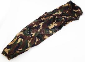 Terepmintás 56-os méretű katonai nadrág + 58-as méretű bélelt kabát magyar címer felvarróval, jó áll...