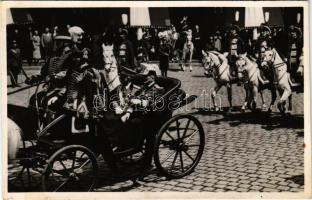 1937 Budapest, III. Viktor Emánuel olasz király és etióp császár látogatása május 19-23-ig. Horthy Miklósné Purgly Magdolna és az olasz királyné Ilona / Victor Emmanuel III of Italy visiting Budapest, Magdolna Purgly and Elena of Montenegro, Queen of Italy