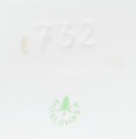 Hollóházi 5 darab tárgy: Hamuzó, tálka, favágó figura, bonbonier, sirály. Jelzett, kis kopással