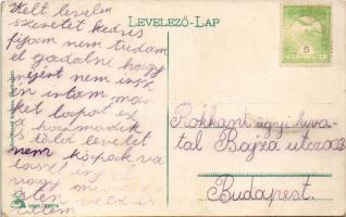 Érsekújvár, Nové Zámky; vasútállomás, cigányzenekar az állomási vendéglő előtt, pincérek, Palugyay J...