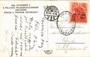 1938 Ipolyság, Sahy; bevonulás. Döntik a trianoni határokat / entry of the Hungarian troops, crushin...