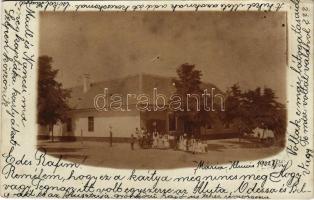 1902 Almás, Mária Almás, Aljmas, Apfeldorf (Erdőd, Erdut); iskola (?) / school (?). photo (EK)